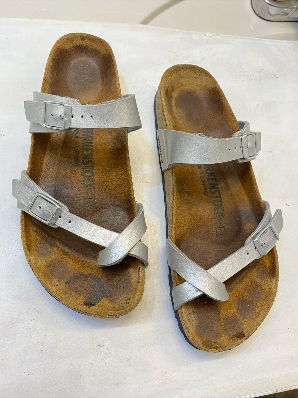Birkenstock Mayari sandal size 40, women size 9, men’s size 7 good condition